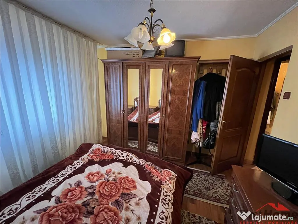Apartament 4 camere, Primarie, 89mp, etaj 4 cu acoperis 