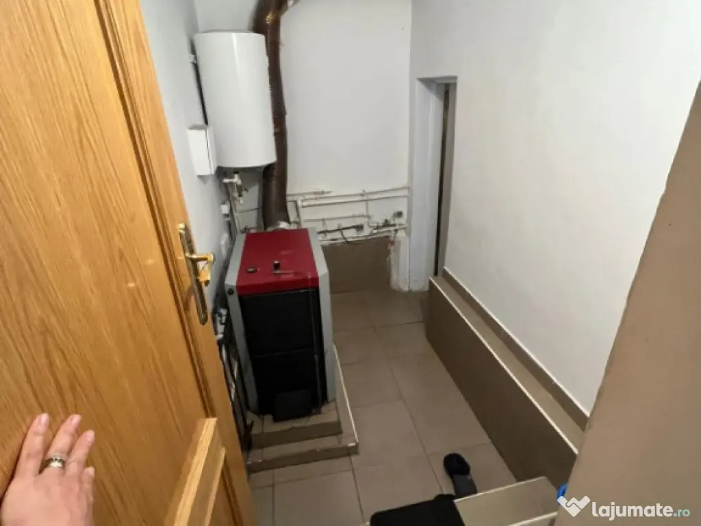 CASA DEOSEBITA loc NICULITEL jud TULCEA 