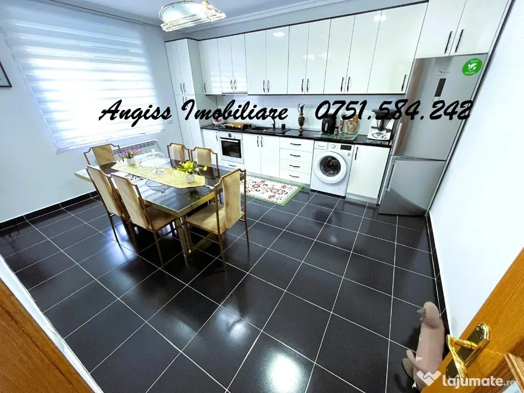 CASA DEOSEBITA loc NICULITEL jud TULCEA 