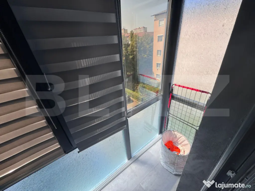 Apartament de vanzare, cu 2 camere, zona Micro 6