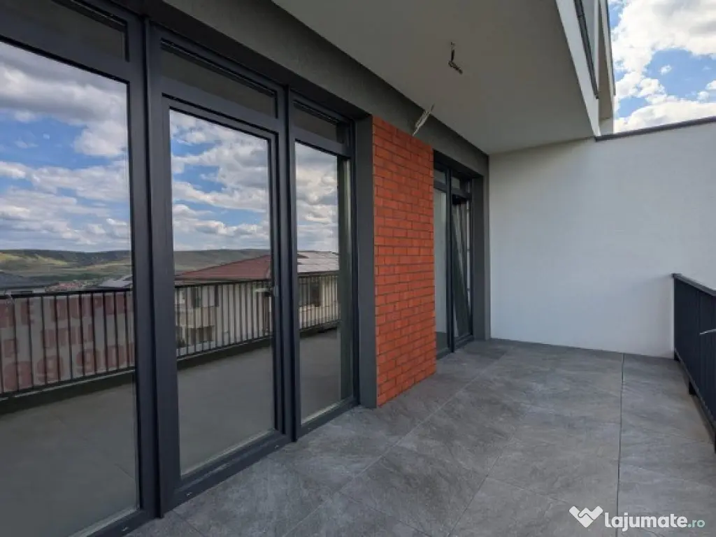 Duplex cu demisol open-space, 280 mp teren, Florești