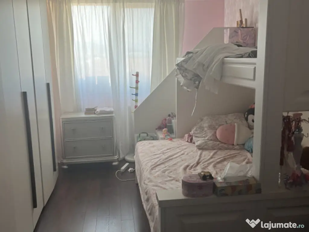 Apartament 3 camere și garaj ultracentral 