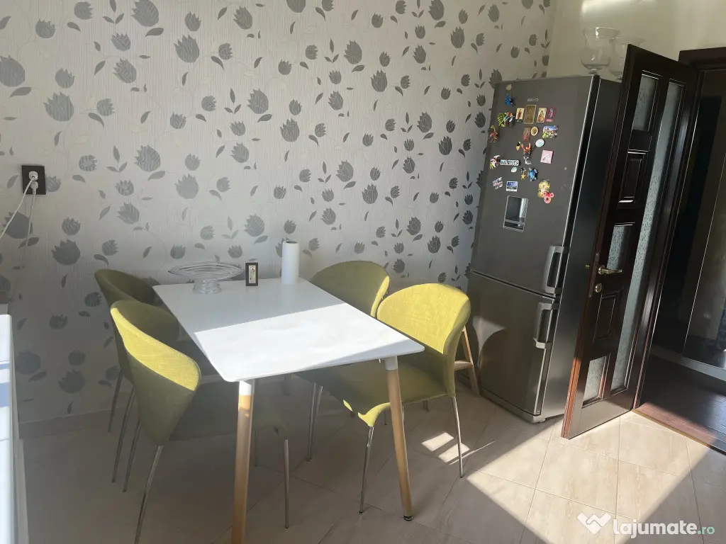 Apartament 3 camere și garaj ultracentral 