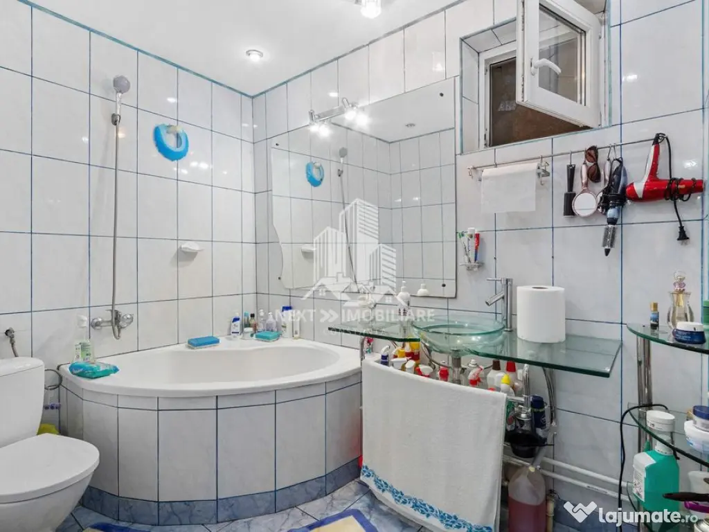 Casa 8 camere Agigea 177mp si teren 332mp 