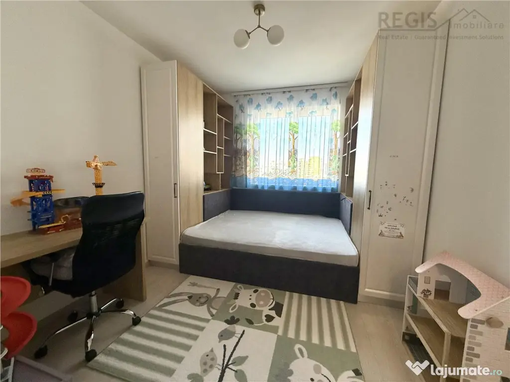 Apartament tip Penthouse, 3 camere, terasa 50mp – Coresi 