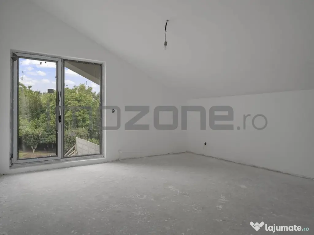 Casa spațioasă P+M, 195 mp, 3 dormitoare și 3 băi –... 