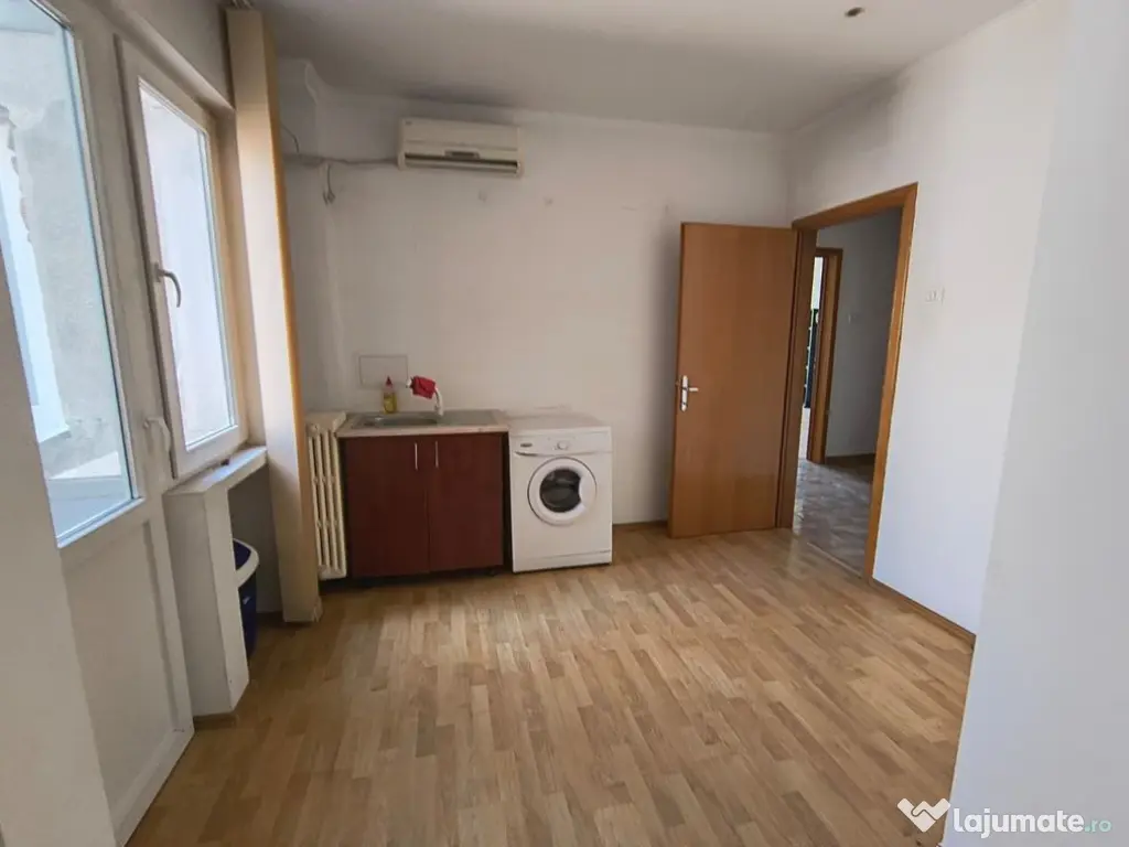 Apartament 4 camere Romana- Lascar Catargiu- stradal 