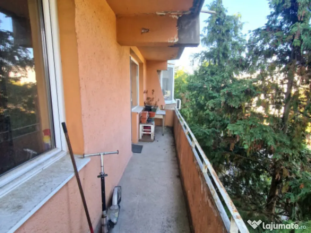 Apartament 3 camere, 80 mp, zona Biblioteca Judeteana