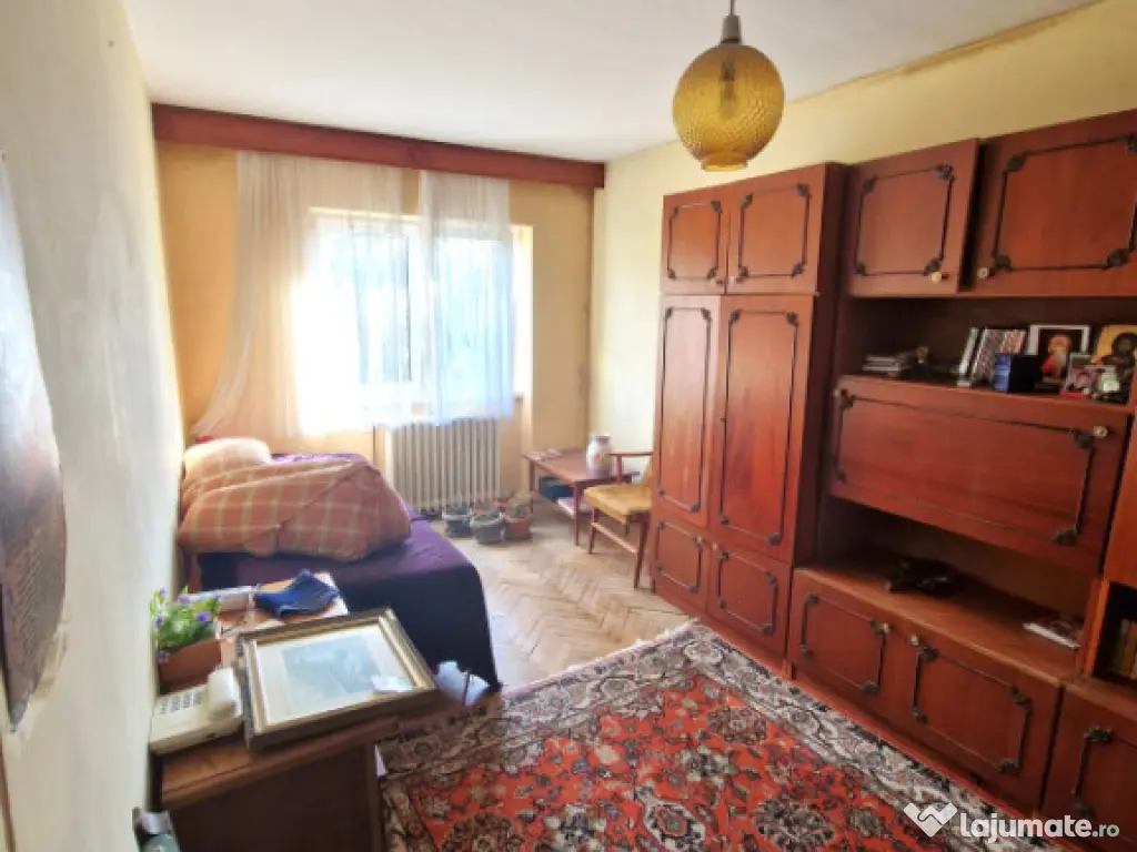 Apartament 3 camere, 80 mp, zona Biblioteca Judeteana