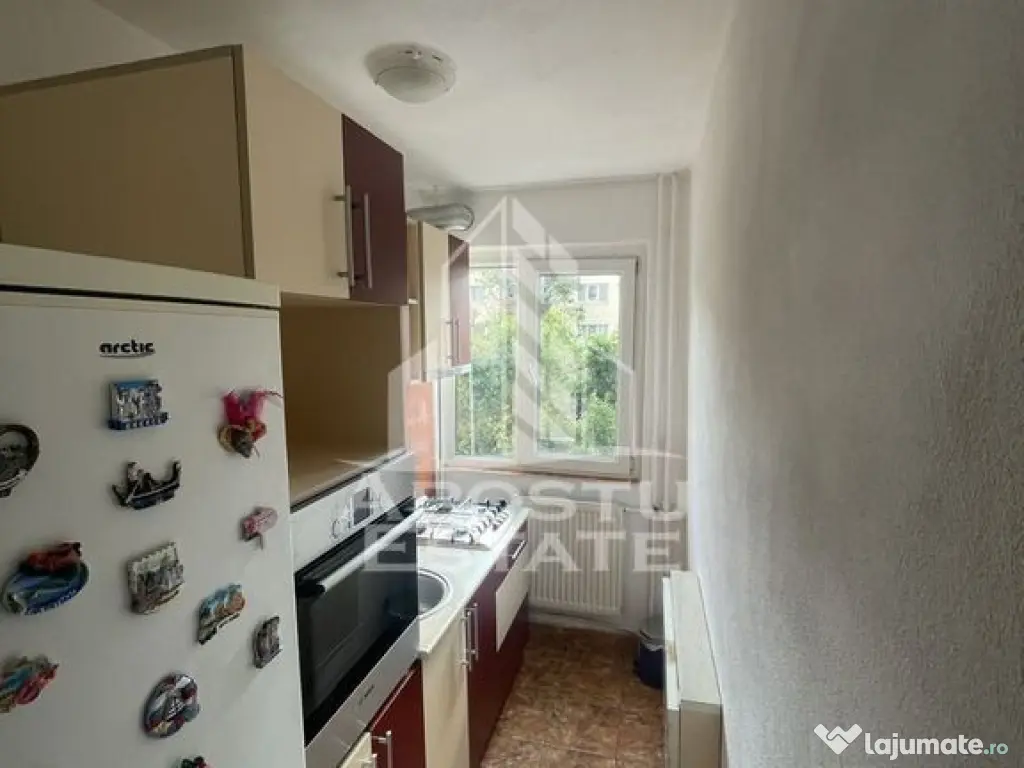 Apartament cu 2 camere, etaj intermediar, zona Sagului 