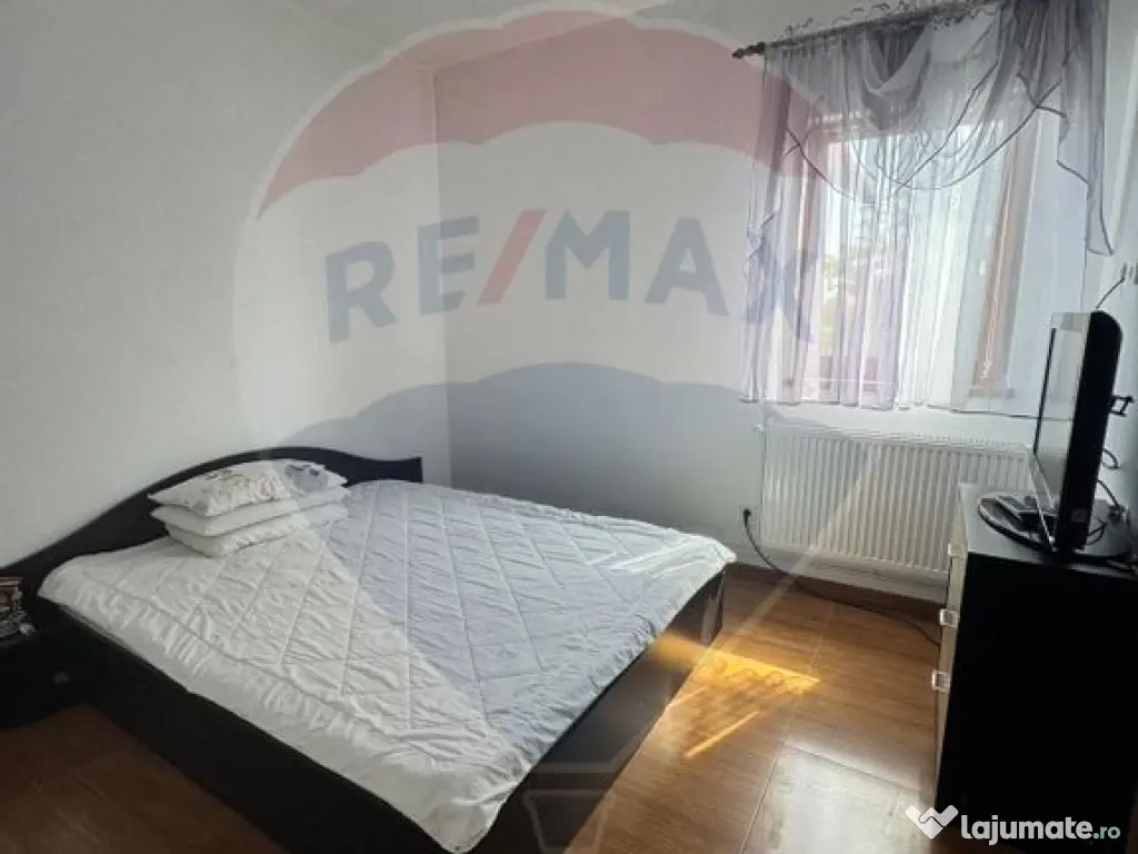 Casă / Vilă cu 6 camere de vânzare 