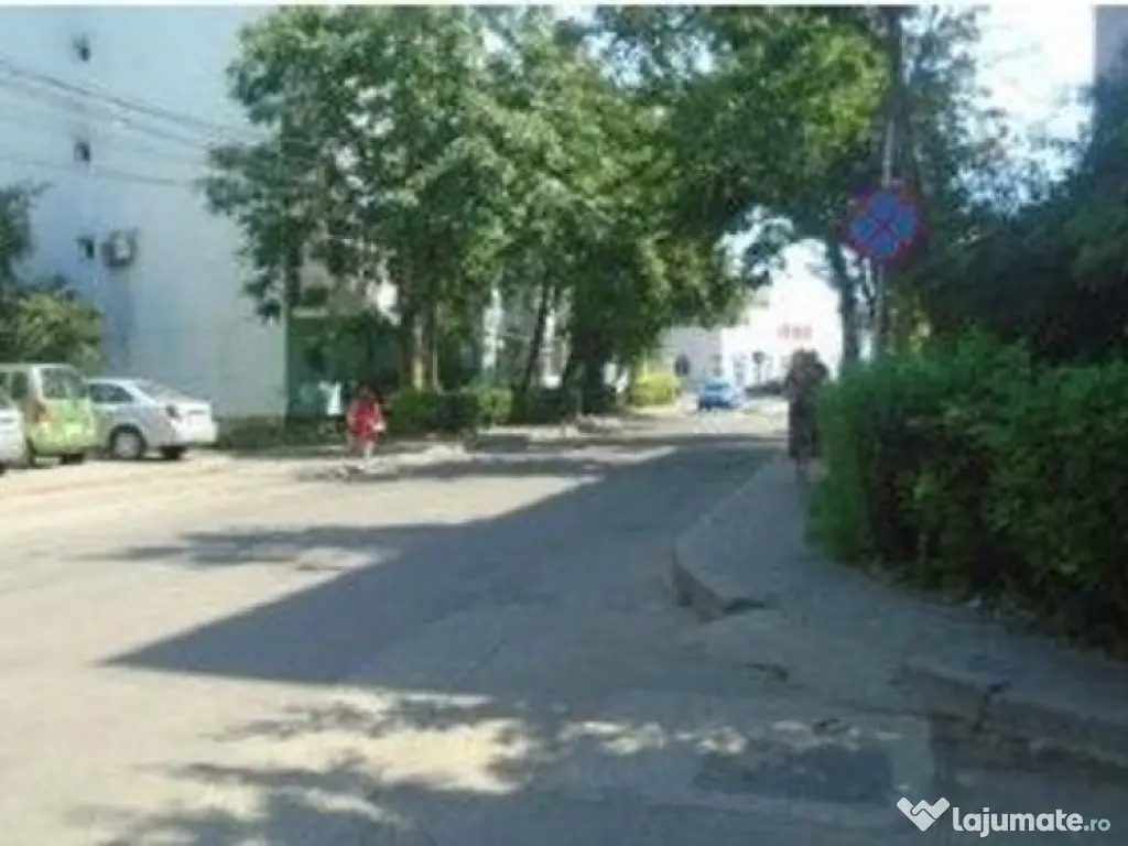 Apartament 3 camere Bacau cota 1/3, ID : R2724325 