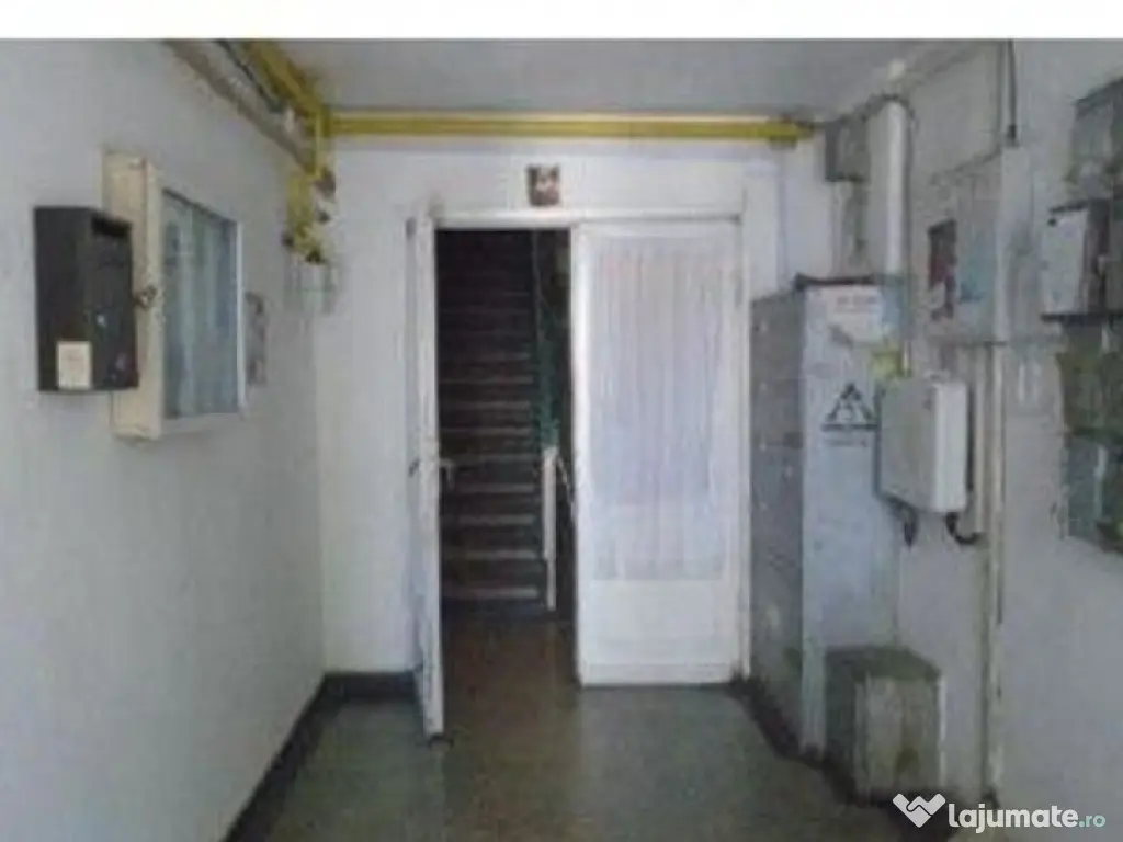 Apartament 3 camere Bacau cota 1/3, ID : R2724325 