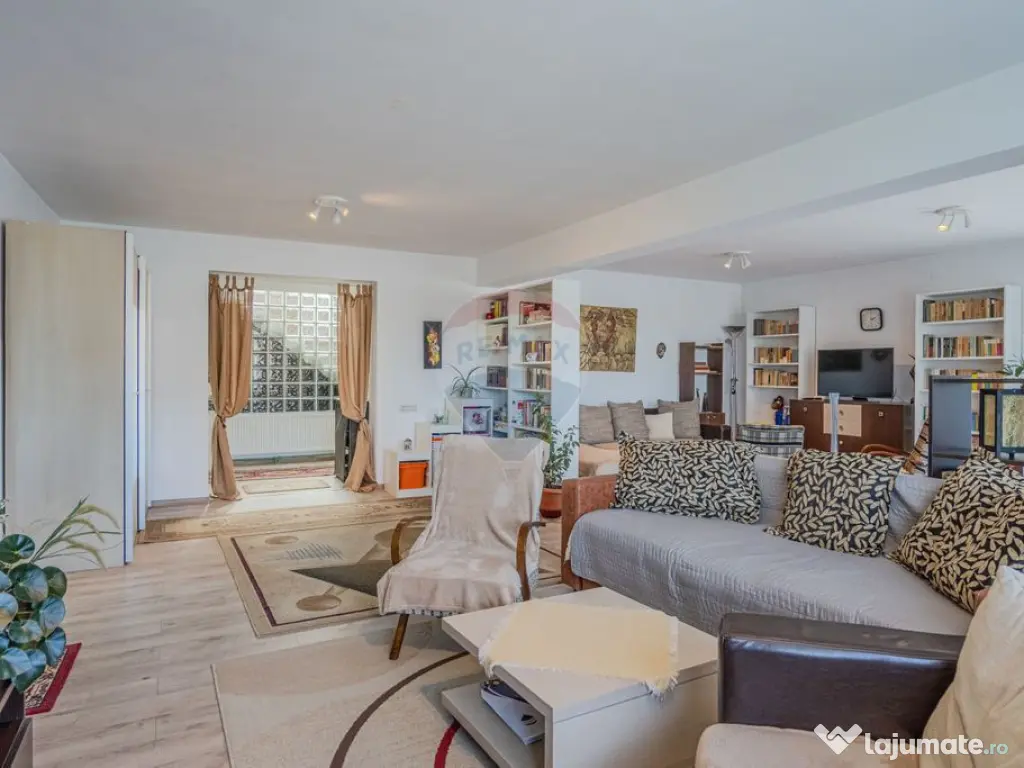 Casa moderna de vanzare | 300mp utili | Vulcan, Brasov| C... 