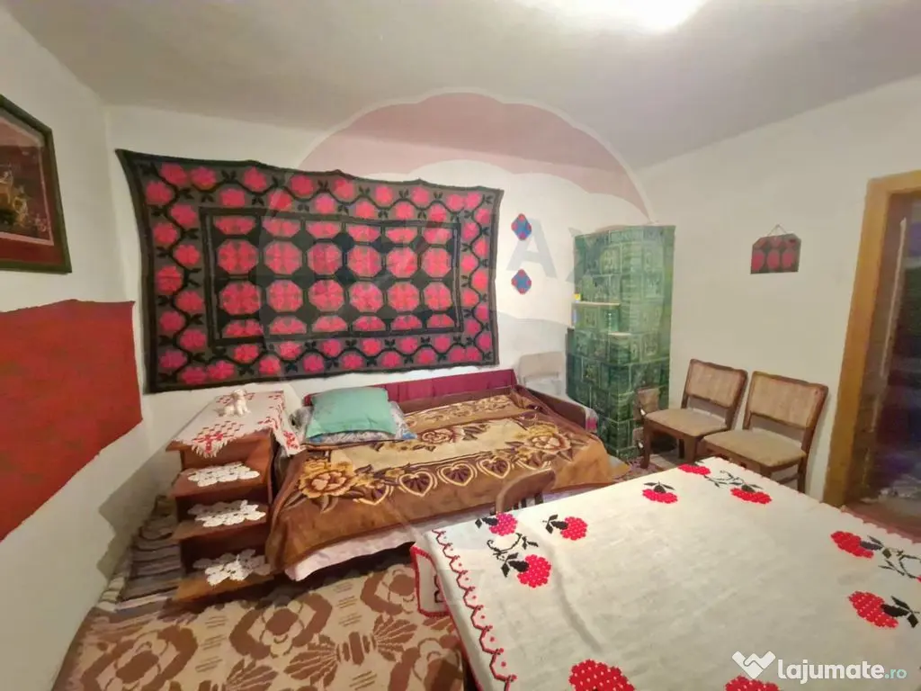 Casă / Vilă cu 4 camere in Scaesti , Teren - 900 mp 