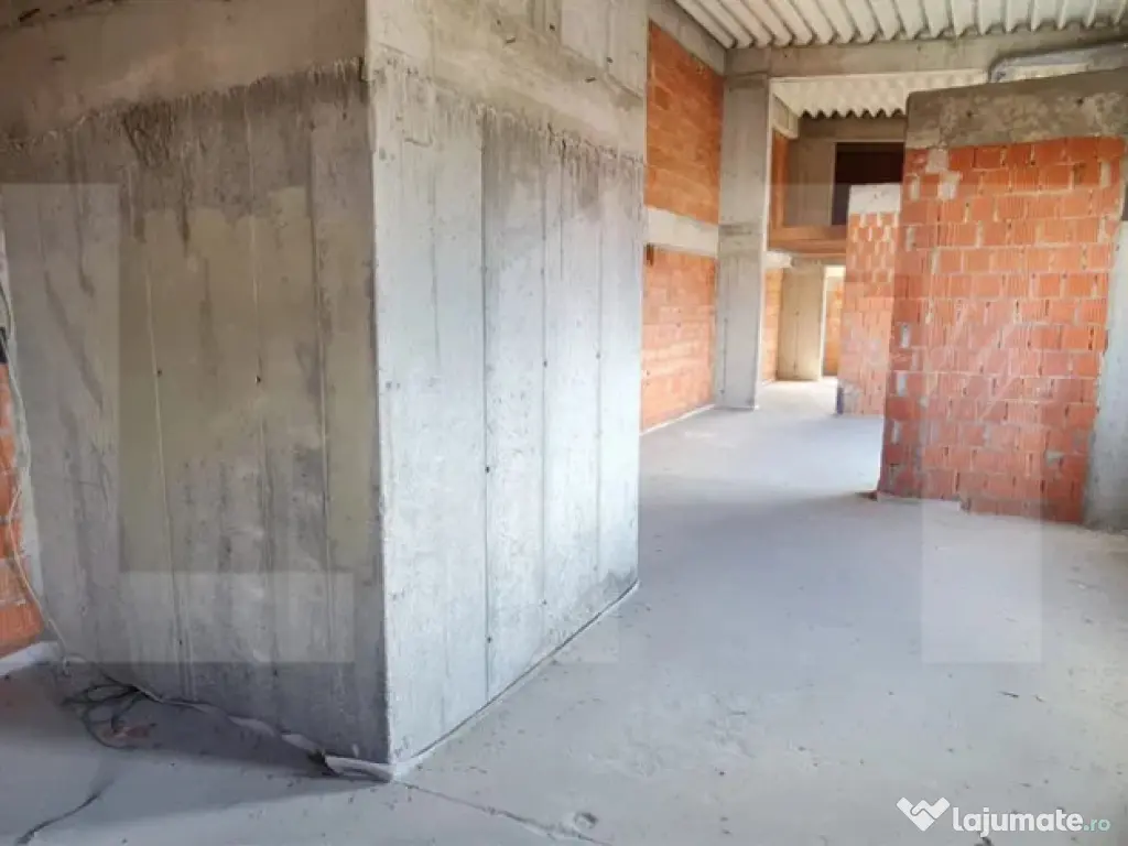 Penthouse de vânzare, 300 mp, terasă 25 mp, strada Volntar