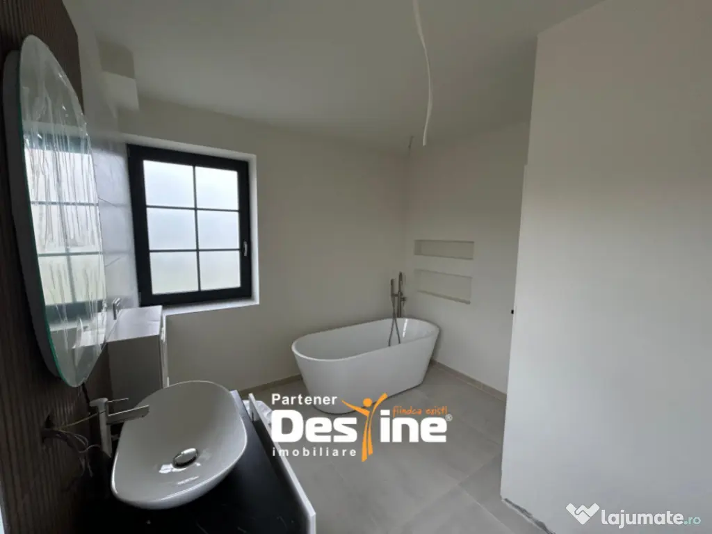 Casa individuala 120mp Teren 360mp Parcare Terasa si Curte 