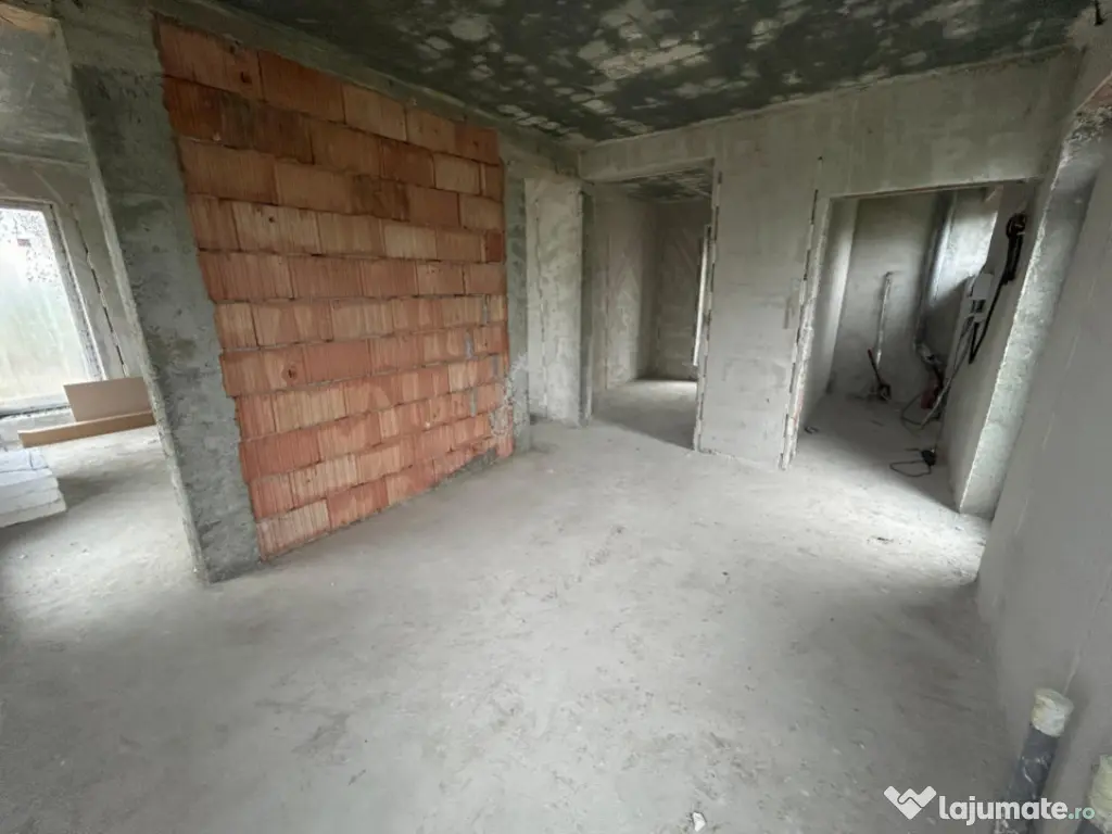 Casa individuala 120mp Teren 360mp Parcare Terasa si Curte 