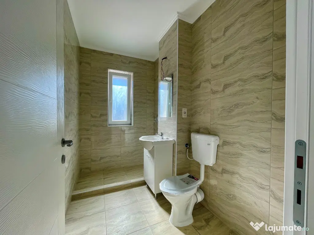 Apartament cu 2 camere cu debara, foarte insorit, pret de BLACK FRIDAY 