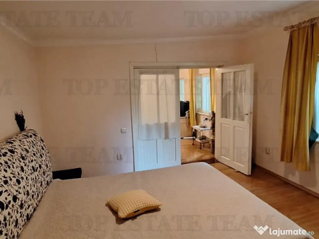 Casa rustica cu curte, 3 camere, zona Tabacarie, Constanta 