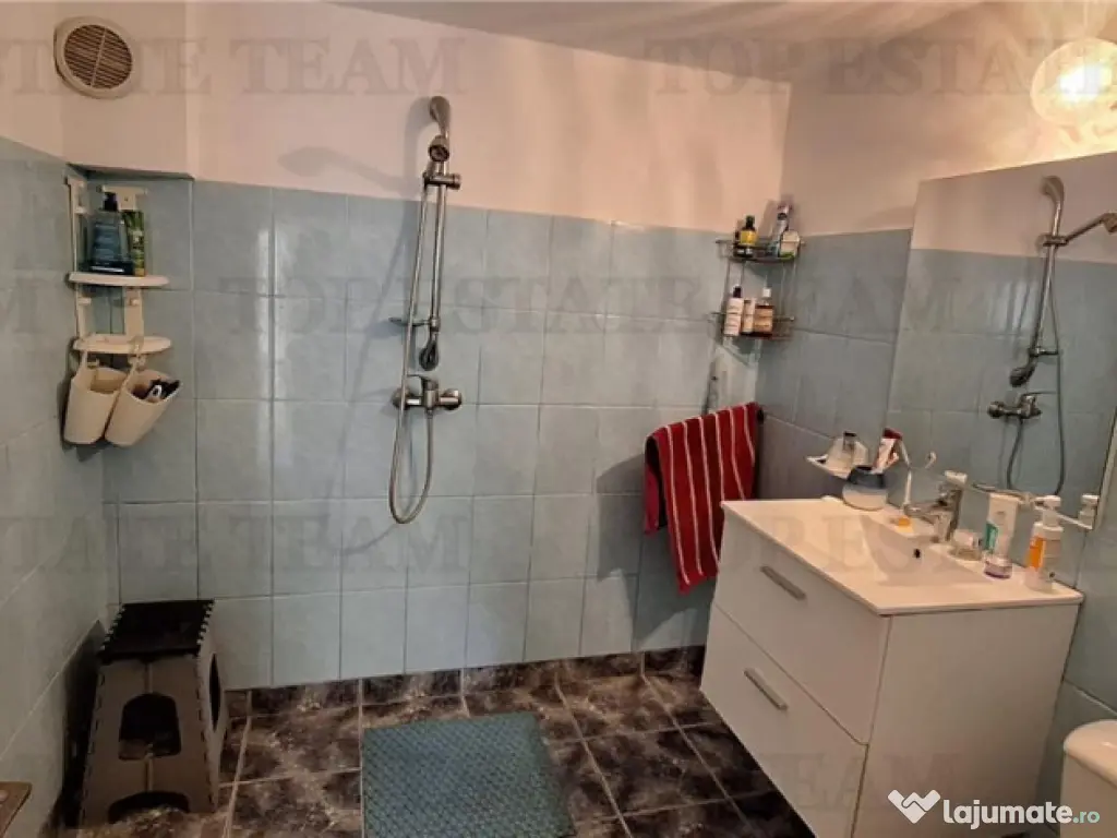 Casa rustica cu curte, 3 camere, zona Tabacarie, Constanta 