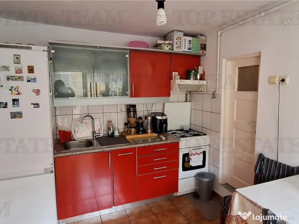 Casa rustica cu curte, 3 camere, zona Tabacarie, Constanta