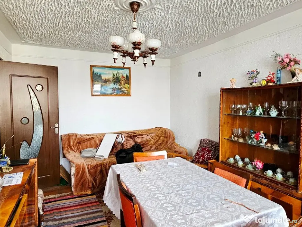 Apartament 3 camere, zona Calea Romanului - Darmanesti