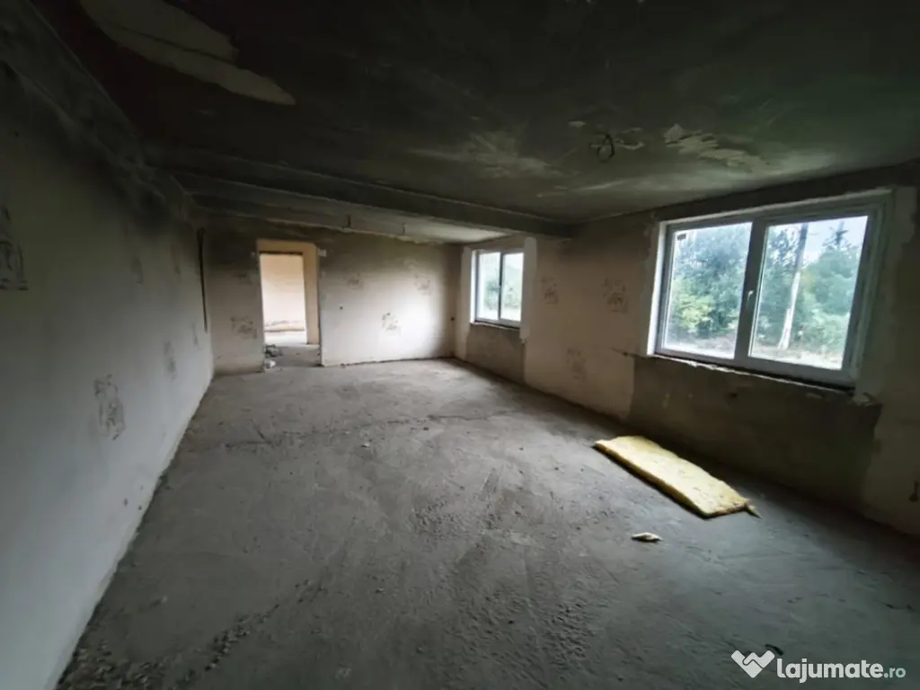 Hala + teren 8000mp de inchiriat, zona Manastioara, Siret