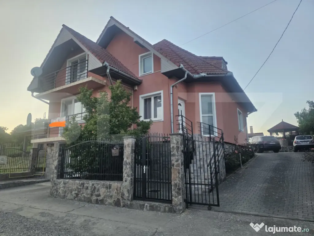 Casă solidă cu teren generos – Voiniceni, 1138 mp, zonă