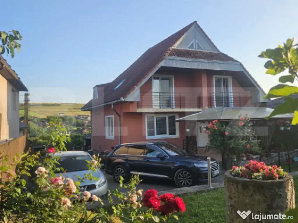 Casă solidă cu teren generos – Voiniceni, 1138 mp, zonă