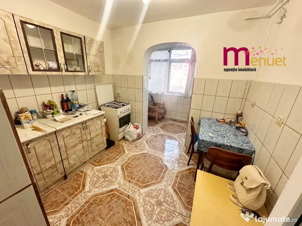 Apartament 3 camere,zona E3,etaj 1 