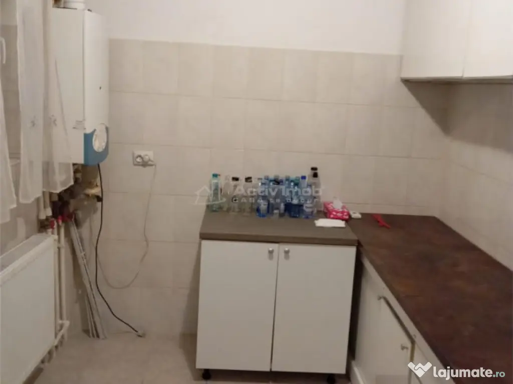 Metrou Aparatorii Patriei - 2 camere - ideal sediu firma - n 