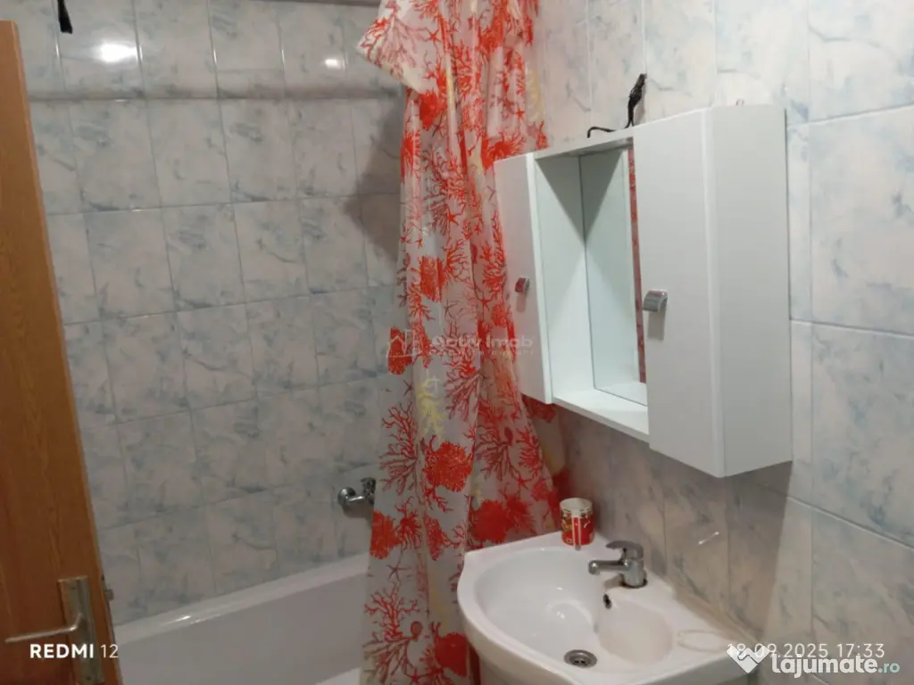 Metrou Aparatorii Patriei - 2 camere - ideal sediu firma - n 