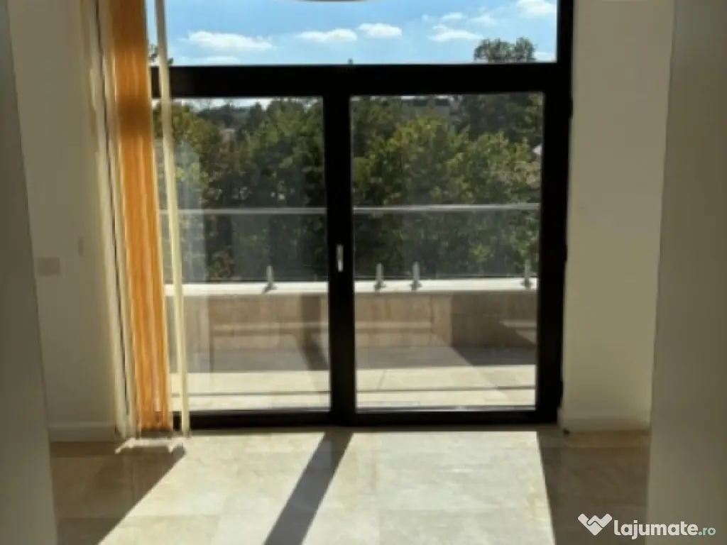 Inchiriez vila 8 camere, 300mp utili, zona Dorobanti, 6.500euro 