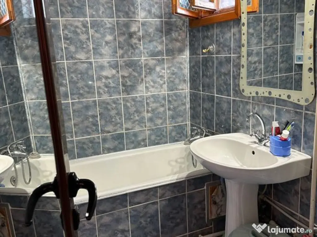 Apartament 3 cam Micro 38 ,et 3,mobilat si utilat