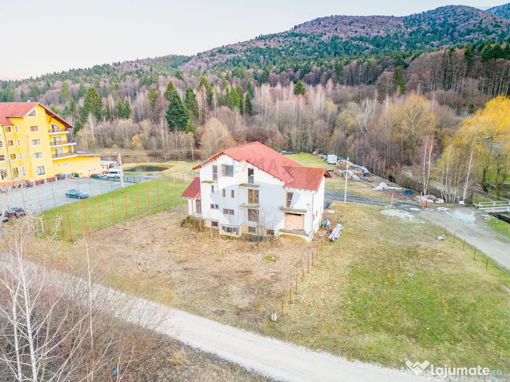 Oportunitate rară pentru dezvoltare turistică la poalel... 