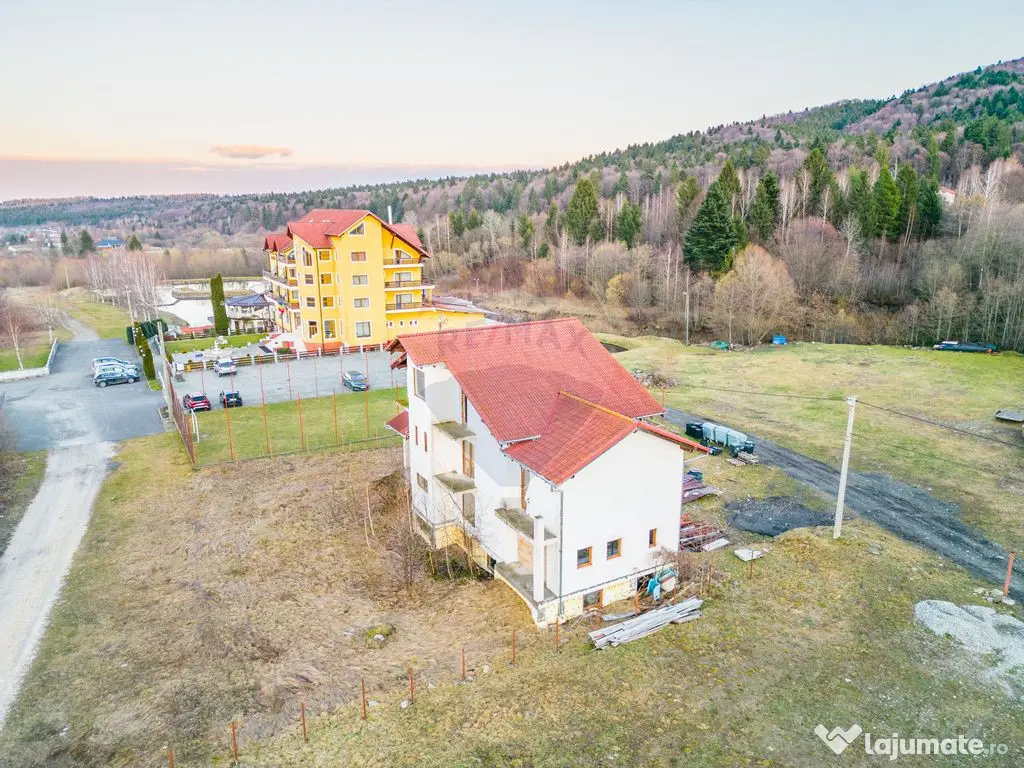 Oportunitate rară pentru dezvoltare turistică la poalel... 