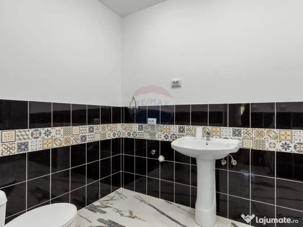 Casă renovată recent, zona centrală Pecica 