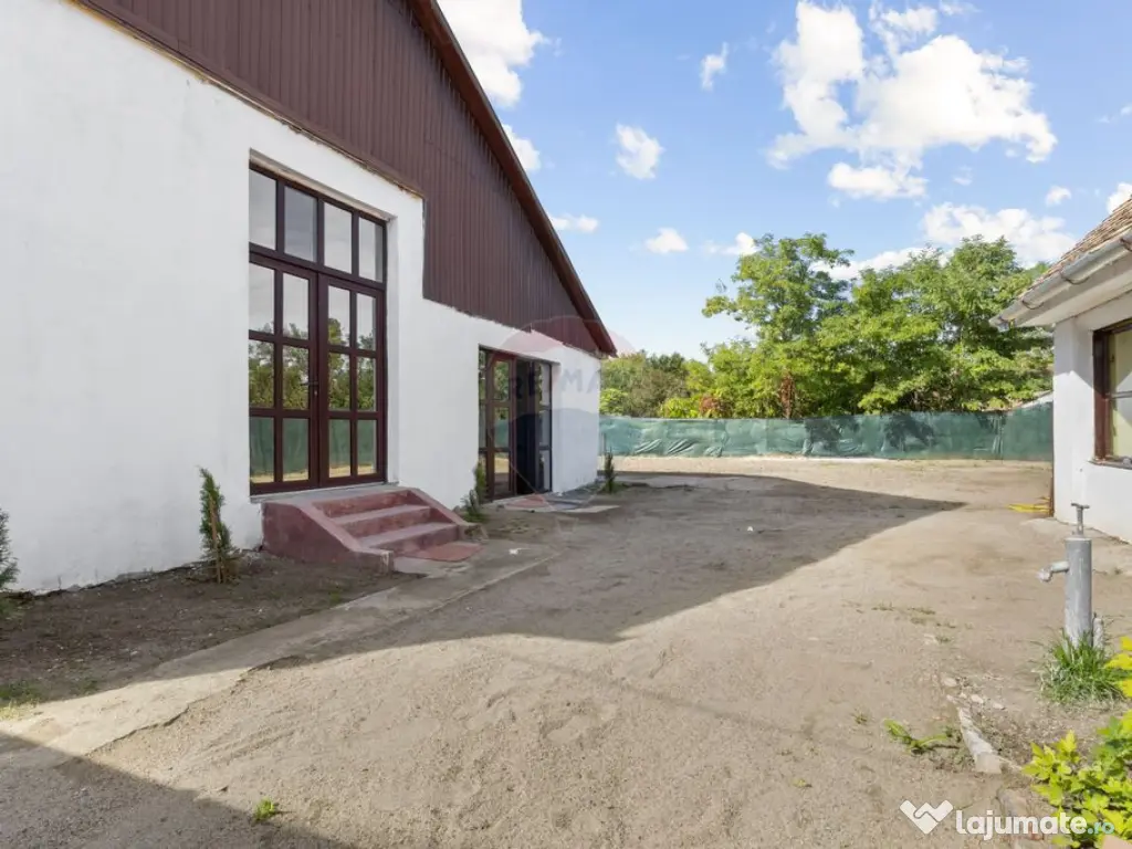 Casă renovată recent, zona centrală Pecica 