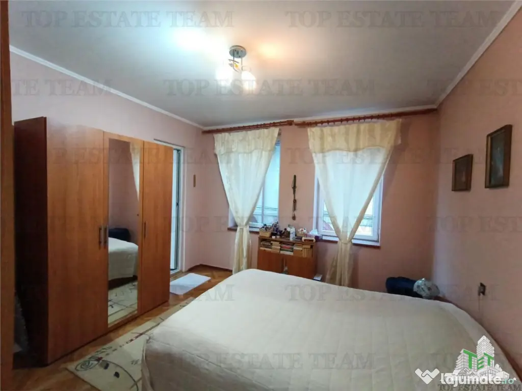 Vila cu aspect de conac in centrul Ploiestiului, ideala pent 