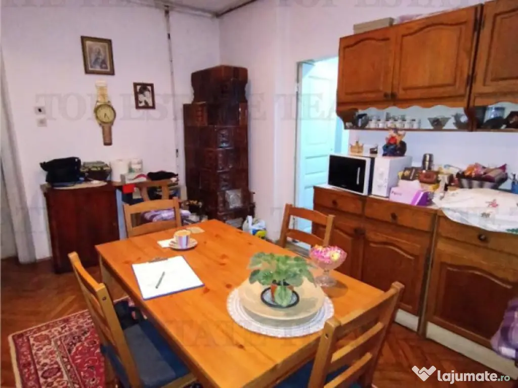 Vila cu aspect de conac in centrul Ploiestiului, ideala pent 