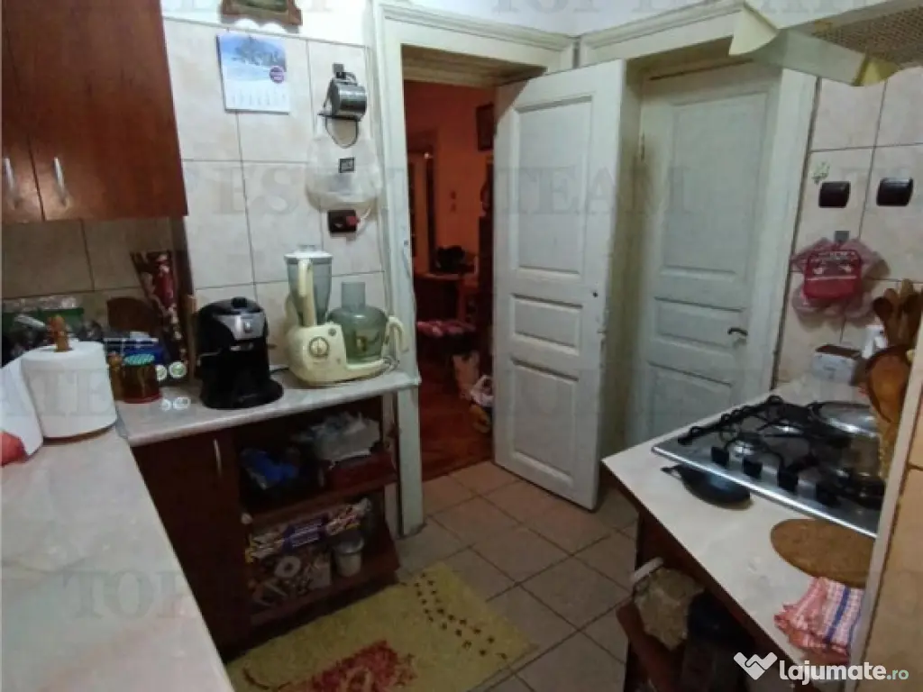 Vila cu aspect de conac in centrul Ploiestiului, ideala pent 