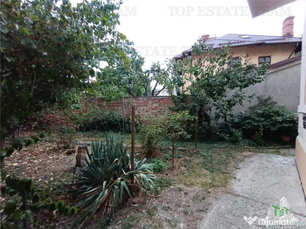 Vila cu aspect de conac in centrul Ploiestiului, ideala pent 