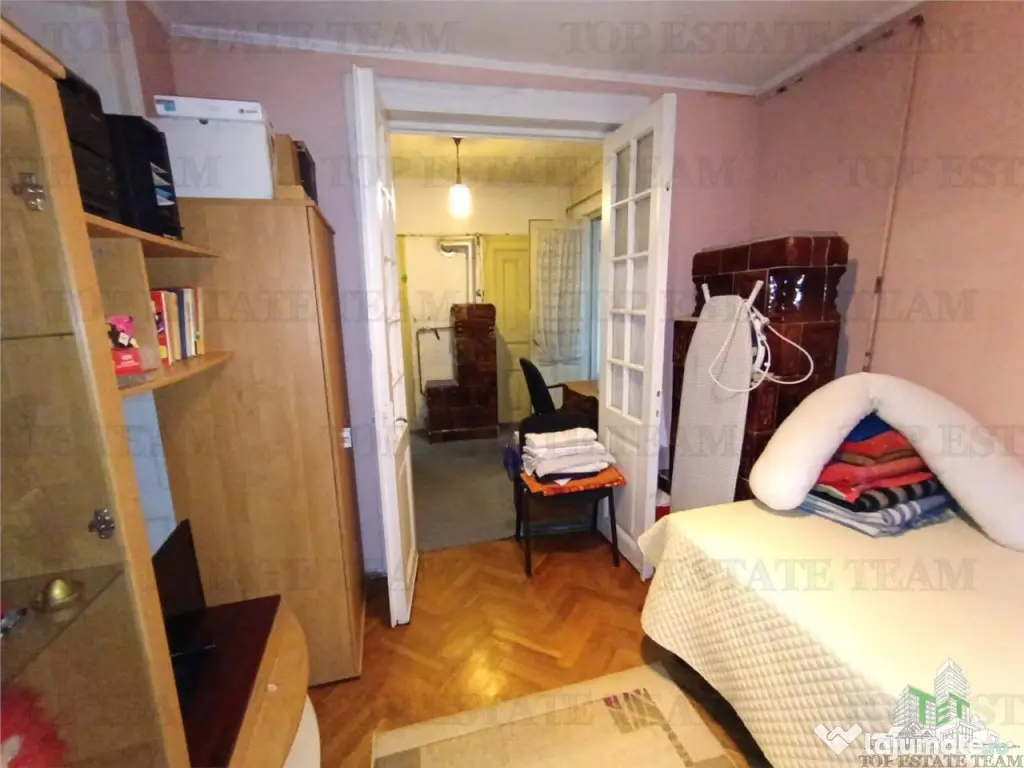 Vila cu aspect de conac in centrul Ploiestiului, ideala pent 