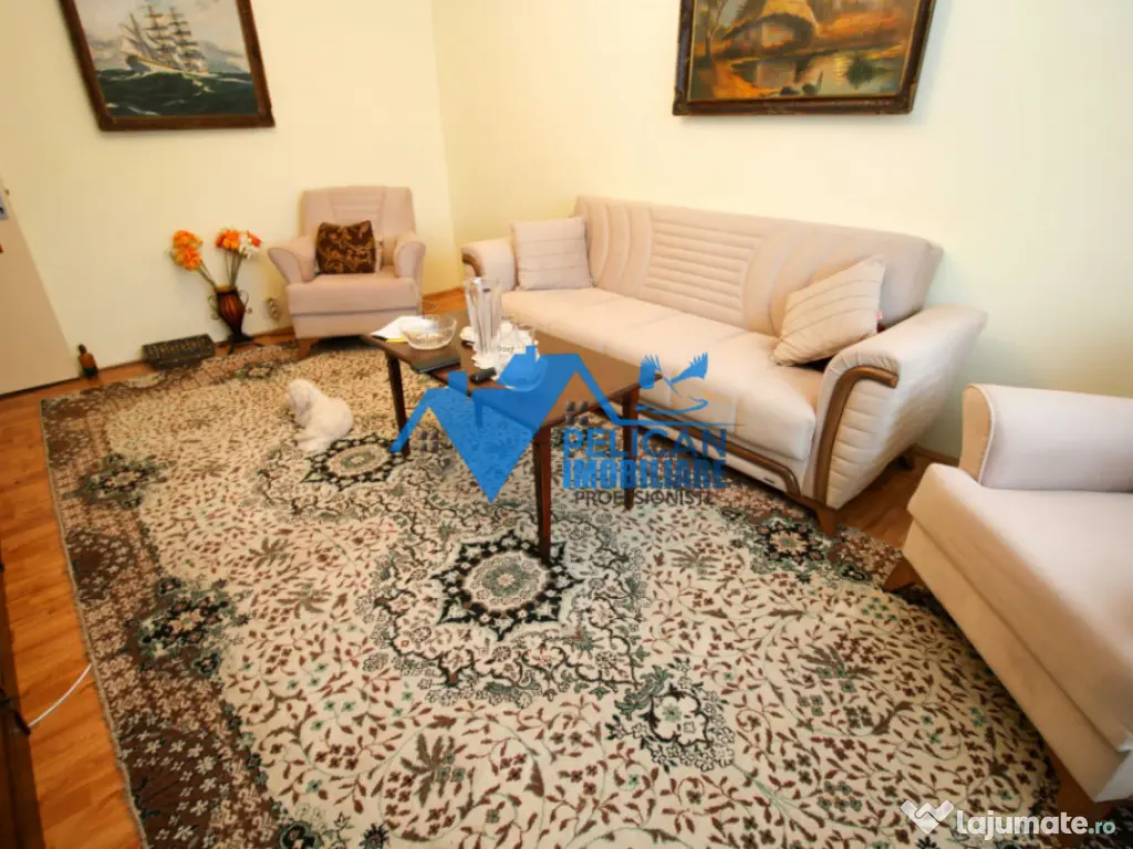 Spitalului, 2 camere, decomandat, centrala proprie