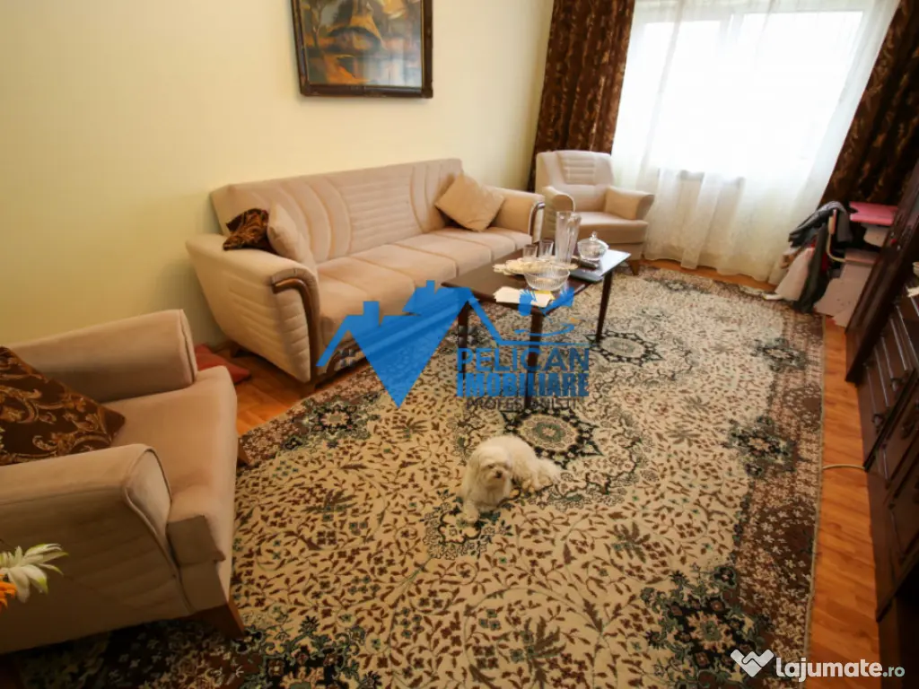 Spitalului, 2 camere, decomandat, centrala proprie 