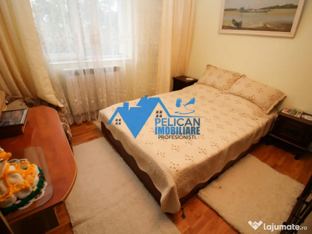 Spitalului, 2 camere, decomandat, centrala proprie 