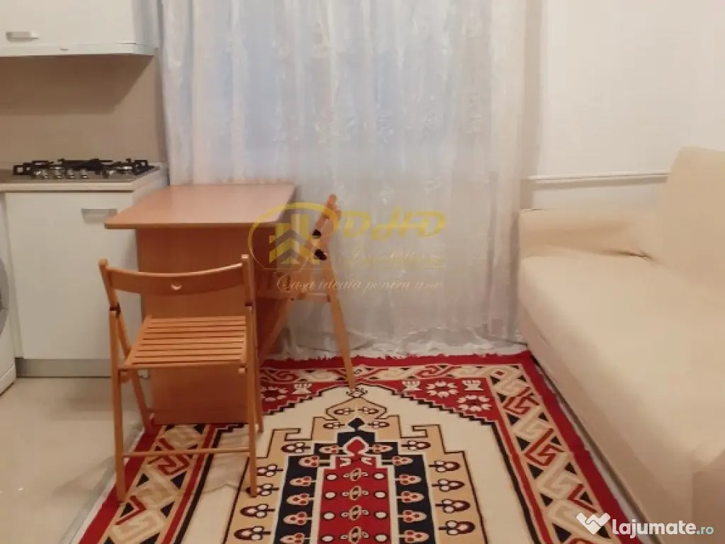 Garsoniera in zona Tatarasi 