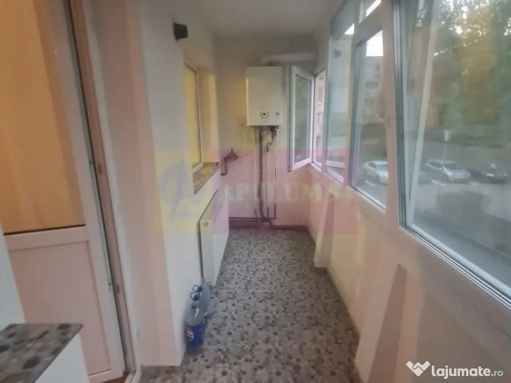 Apartament cu 2 camere de vanzare in Campina 