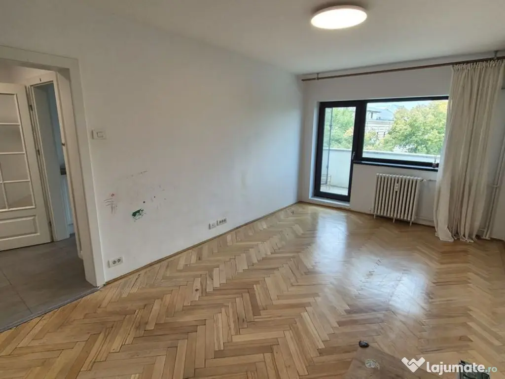 Apartament cu 3 camere 90,11 mp, bloc 1996 - Unirii